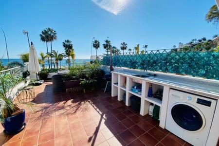 Apartamento En Primera Linea De Playa Nerja Zewnętrze zdjęcie